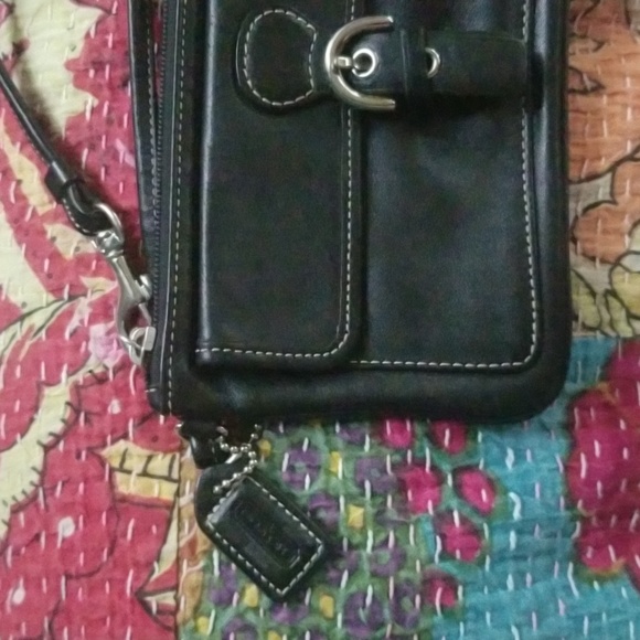 Coach Black Leather Buckle Flap Wristlet/Clutch - Picture 2 of 9